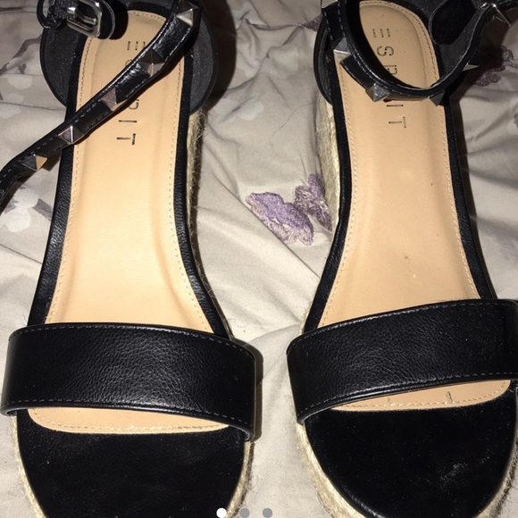 Black studded wedge heels - Picture 2 of 3